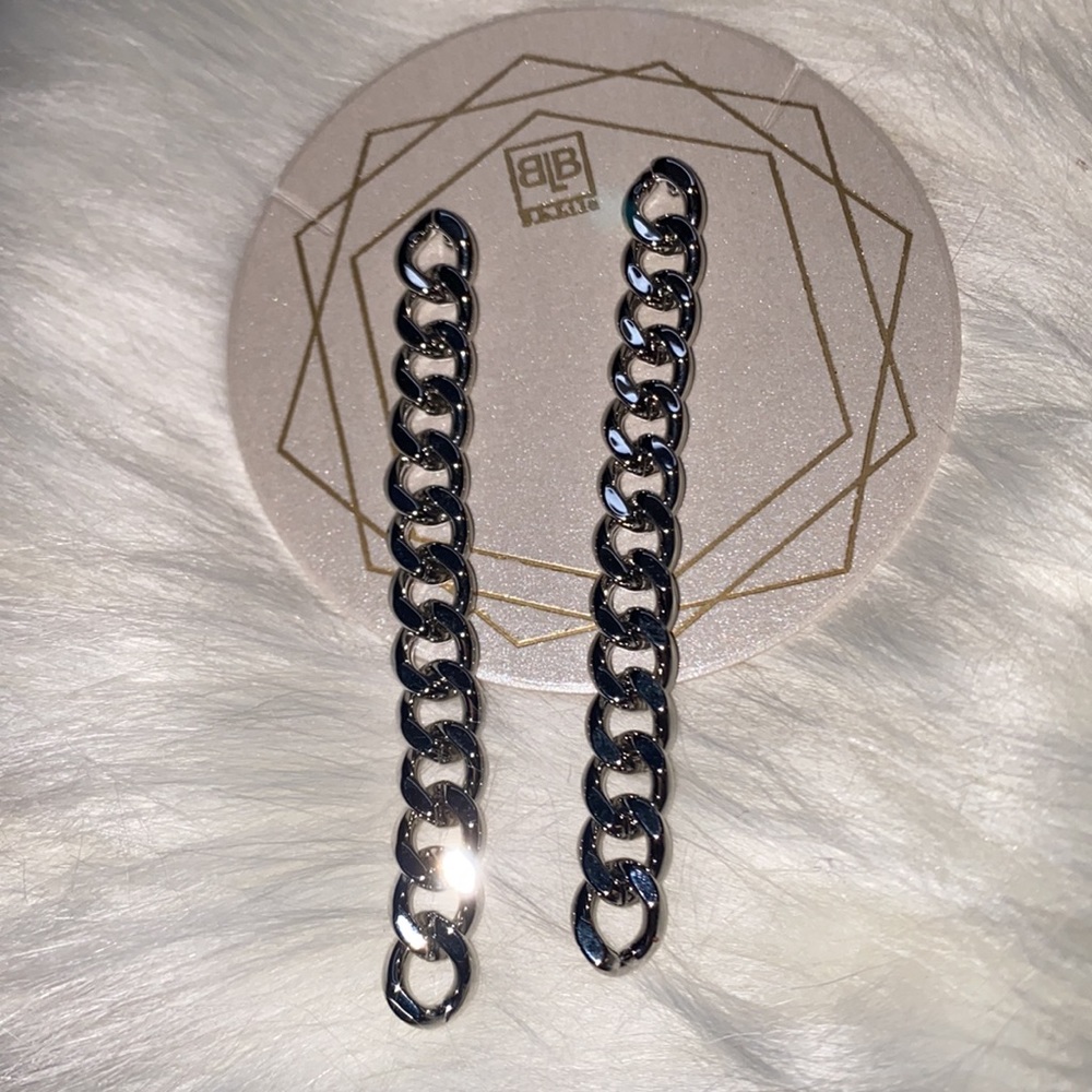 Earrings. NWT Triple gold Plated